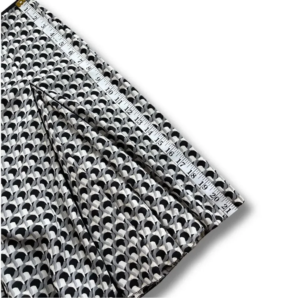Grey Geo Print Flounce Skirt Size 6 • NWT